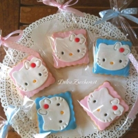 Biscotti a tema Hello Kitty decorati segnaposto per feste compleanno_5