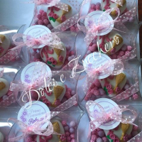Bomboniere per comunione rosa con confetti decorati_IMG_9908