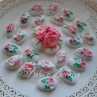 Confetti decorati matrimonio  con composizione di fiori