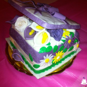 Torta decorata Compleanno Flower box cake 1