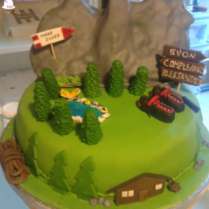 Torta decorata Compleanno Mountain cake 1