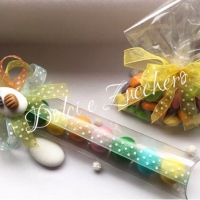 Bomboniere per comunione multicolore con confetti decorati con pane e uva_IMG_9903