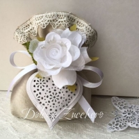 Bomboniera Cresima con sacchetti shabby