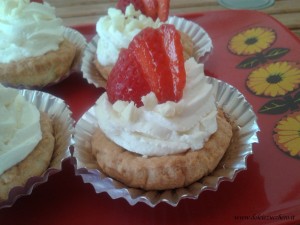 Tartellette con crema di mascarpone e cioccolato bianco 1