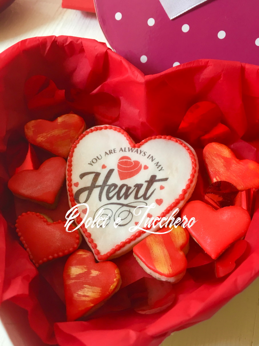 Idee regalo San Valentino 2023: dolci, fiori e borseFratinardi
