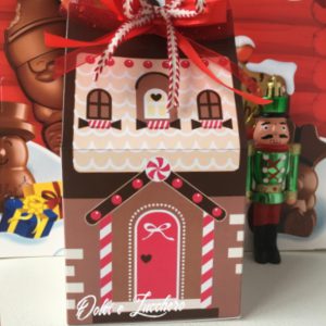 Scatola-regalo-Natale-casetta-cioccolatini-te